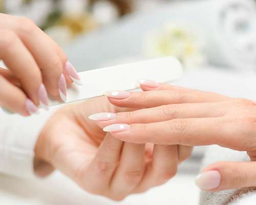 manicure in winter